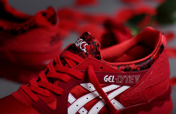 ASICS Gel Lyte v Red