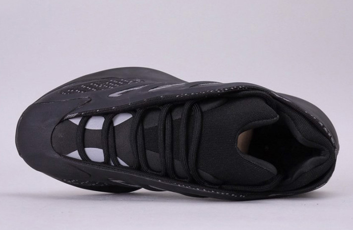 Кроссовки Adidas Yeezy 700 V3 Black Alvah H67799 черные, фото 3