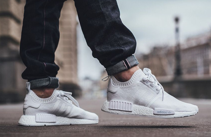 Кроссовки ADIDAS NMD R1 PK Triple White S31506 белые, фото 4 Кроссовки ADIDAS NMD R1 PK Triple White S31506 белые, фото 4