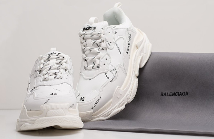 Кроссовки Balenciaga Triple S Allover Logo White  белые, кожаные, фото 4