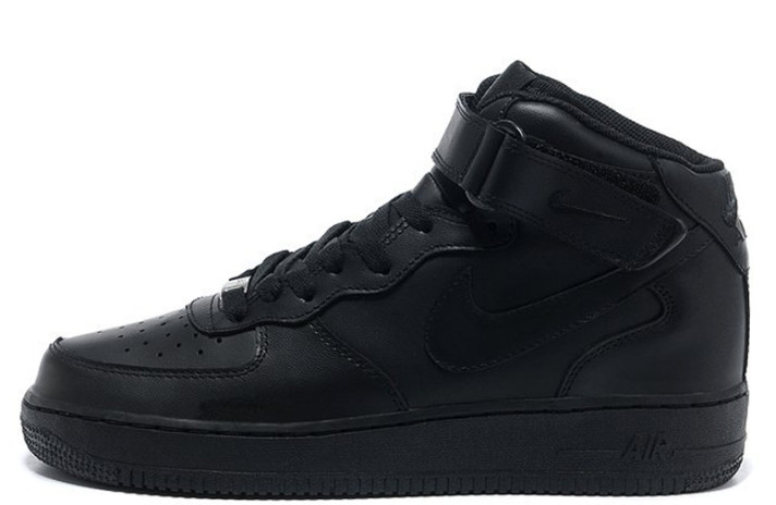 Кроссовки Nike Air Force 1 Mid Winter Black Leather  черные, кожаные