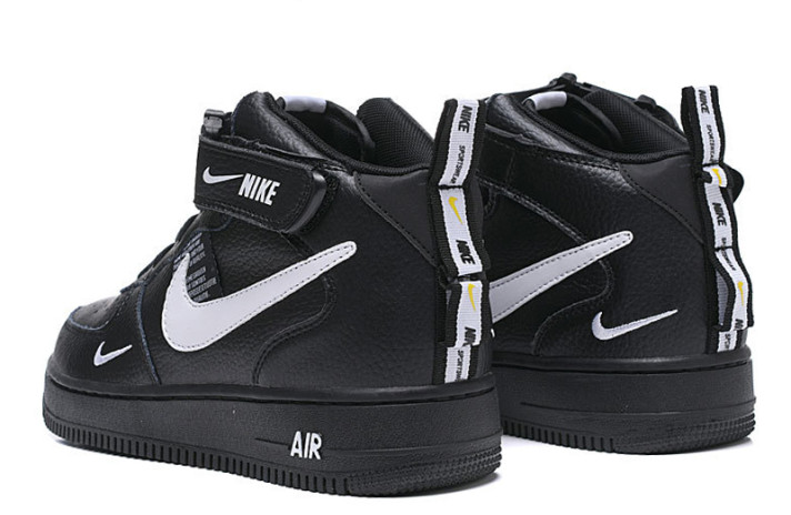 Кроссовки Nike Air Force 1 Mid LV8 Utility Winter Black  черные, кожаные, фото 3