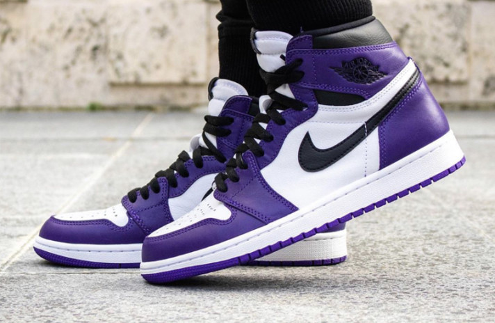 Кроссовки Nike Air Jordan 1 High White Court Purple 555088-500 белые, синие, кожаные, фото 3