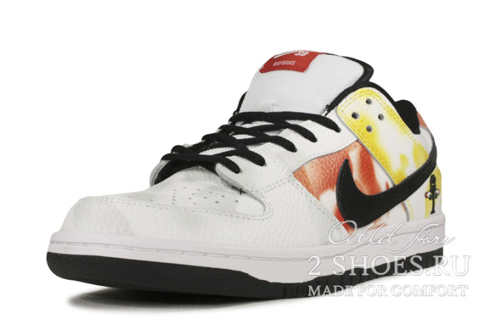 Кроссовки Nike Dunk SB Low Rayguns Tie Dye White BQ6832-101 белые, кожаные, фото 1