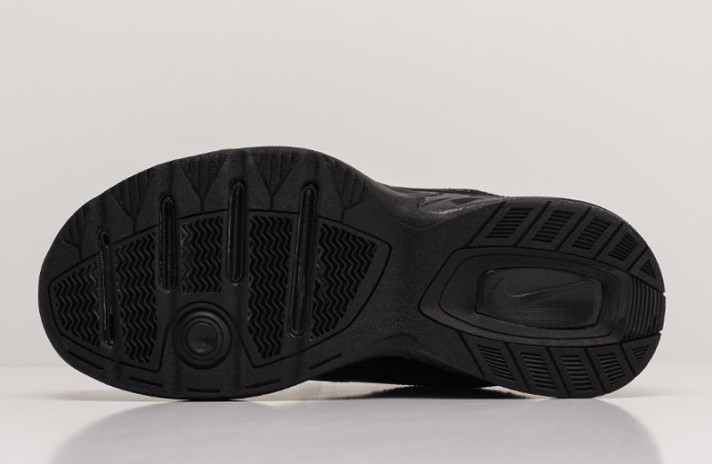 Кроссовки Nike Air Monarch 4 (IV) Triple Black 415445-001 черные, кожаные, фото 3