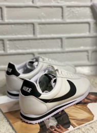 Nike Cortez живое фото 3