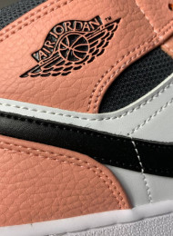 Кроссовки Nike Air Jordan 1 Mid Pink Quartz живое фото 3