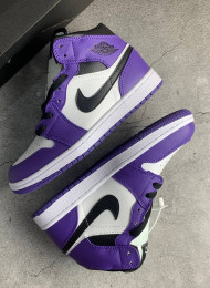 Кроссовки Nike Air Jordan 1 High White Court Purple живое фото 1