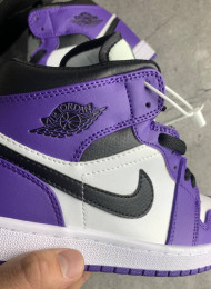 Кроссовки Nike Air Jordan 1 High White Court Purple живое фото 2