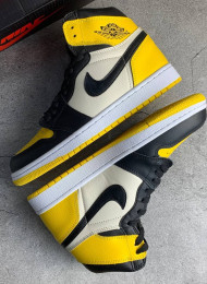 Кроссовки Nike Air Jordan 1 High Yellow Toe живое фото 1