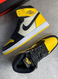 Кроссовки Nike Air Jordan 1 High Yellow Toe живое фото 2