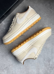 Кроссовки Nike Air Force 1 Low Luxe Pearl White Pecan Gum живое фото 1